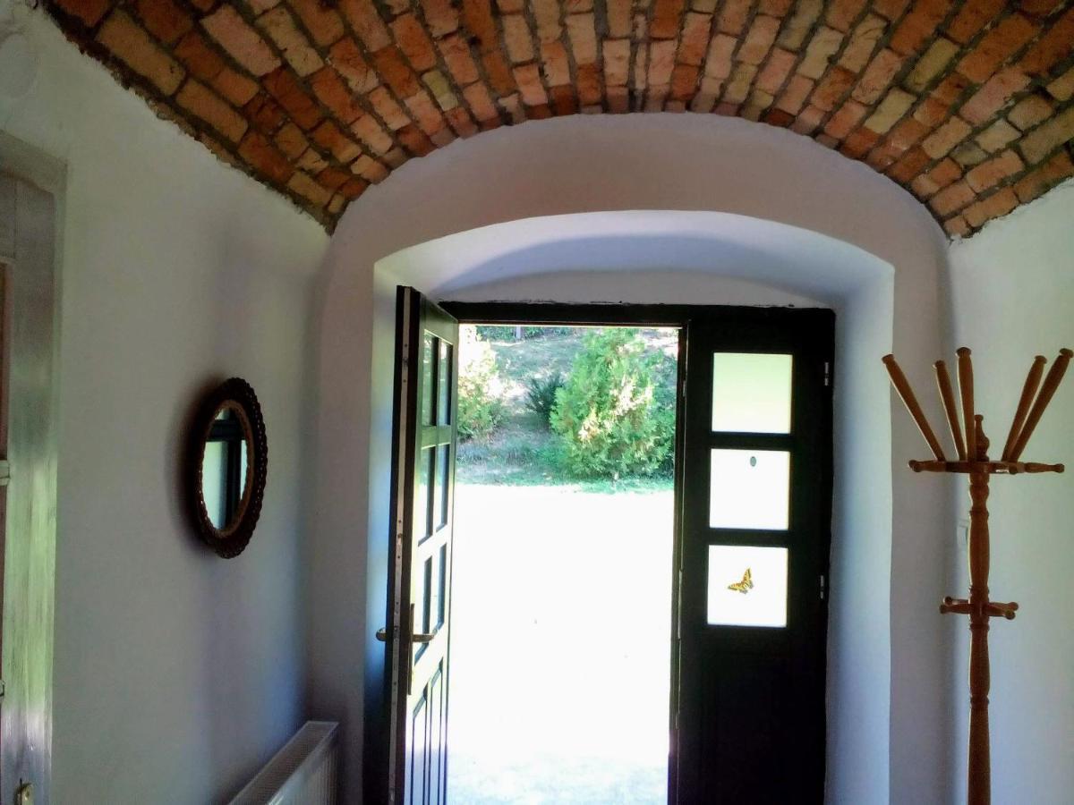 Gerecse Vendégház Sutto Extérieur photo